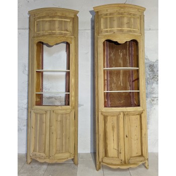 Paire d'encoignures Rochelaises 