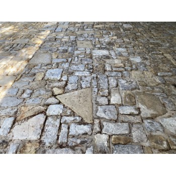 Mélange pavés d'écurie + dallage
