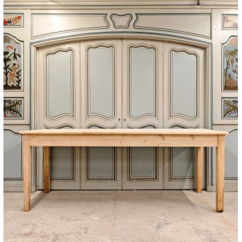 Table en bois ancien