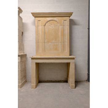 chemin&eacute;e en pierre &agrave; trumeau 