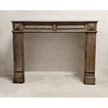 Chemin&eacute;e Henri II en ch&ecirc;ne 