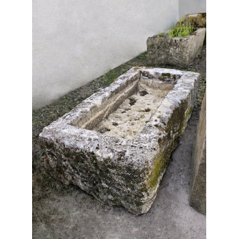 Long bac blanc en pierre