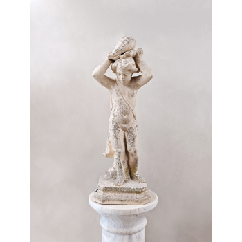 Statue en pierre reconstitu&eacute;e