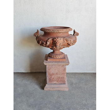 Grande vasque en terre cuite 