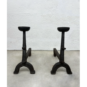 Paire de chenets simples en fonte