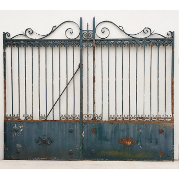 Iron gate