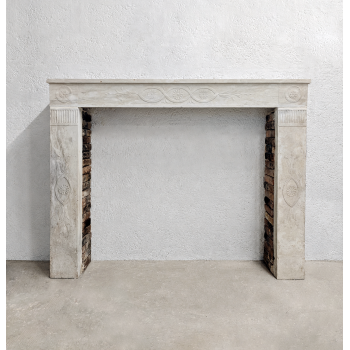 Chemin&eacute;e Directoire