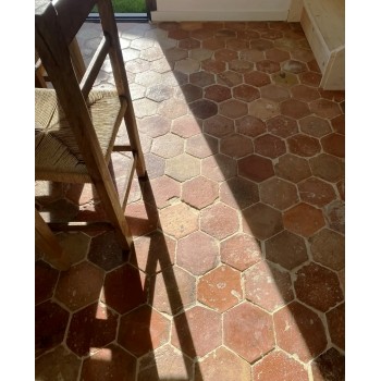 Carreaux hexagonaux anciens