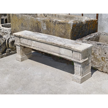 Banc en pierre