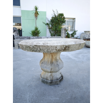 Table en pierre