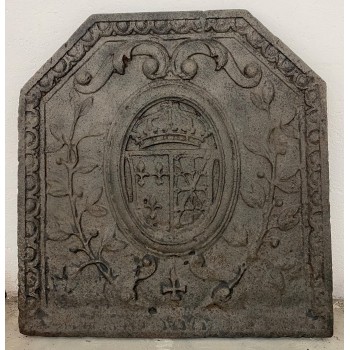 Plaque de fonte à décor de blason