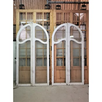 Art Nouveau window pairs.