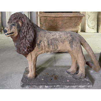 Statue lion en ciment