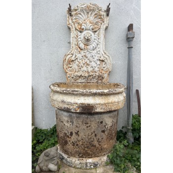 Fontaine en fonte