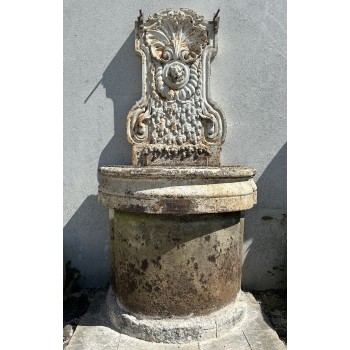 Fontaine en fonte