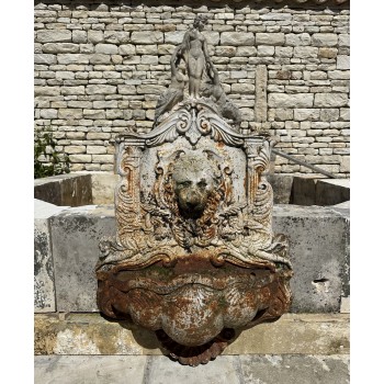 Fontaine en fonte