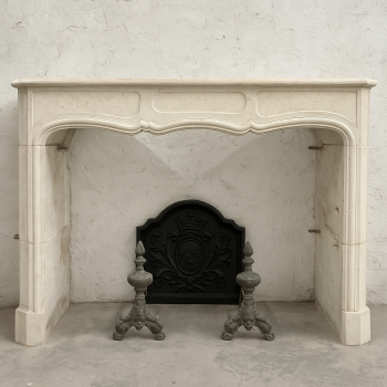 Cheminée en pierre LXIV