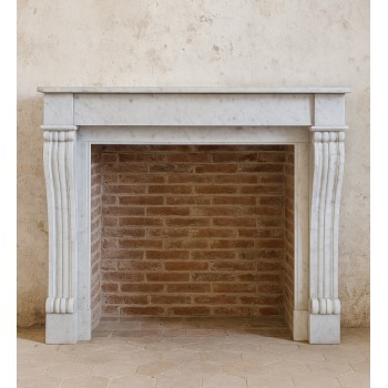 Cheminée en marbre blanc Napoléon III