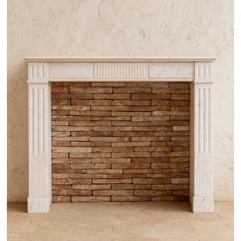 Cheminée en marbre blanc LXVI