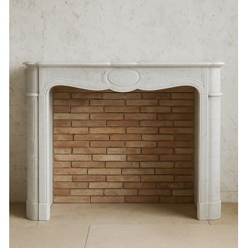 Cheminée en marbre blanc Pompadour